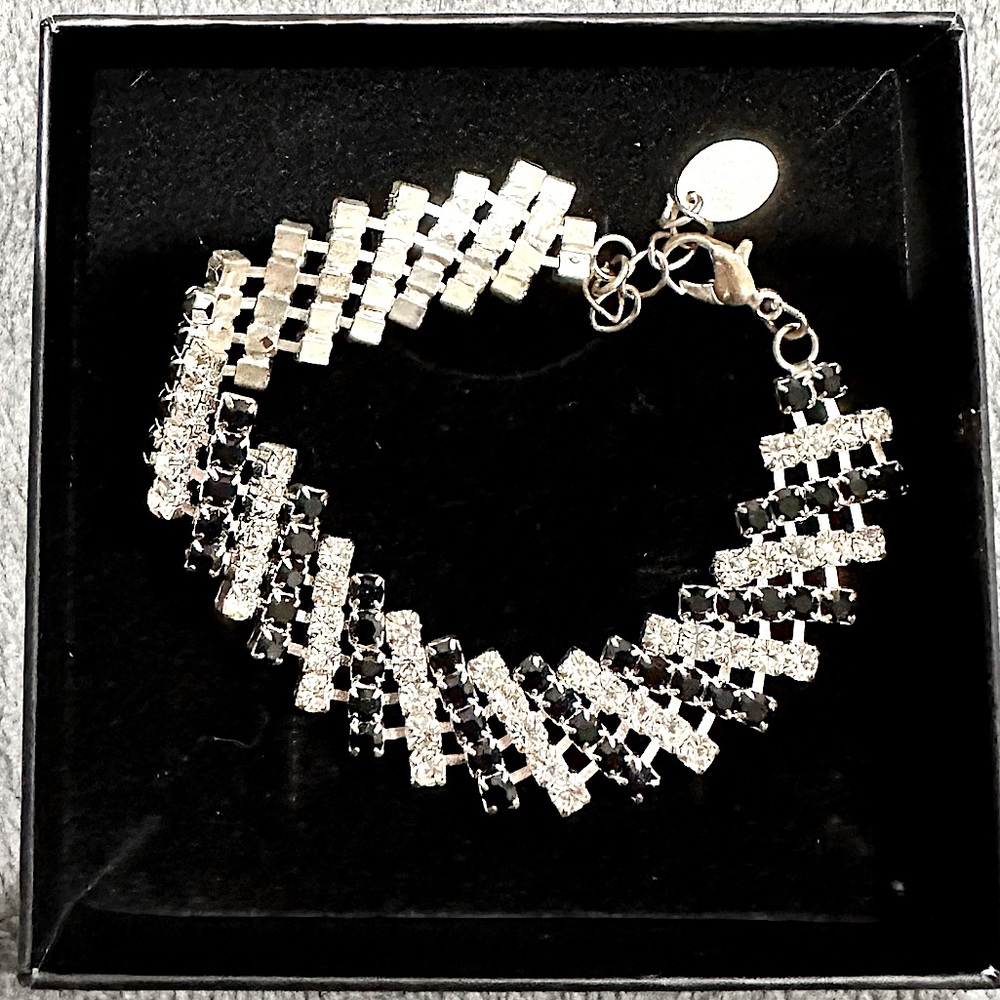 Black and white bracelet